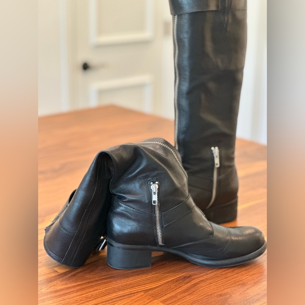Women's Black Knee-High Combat Moto Boots with Front Zipper - Picture 6 of 10
